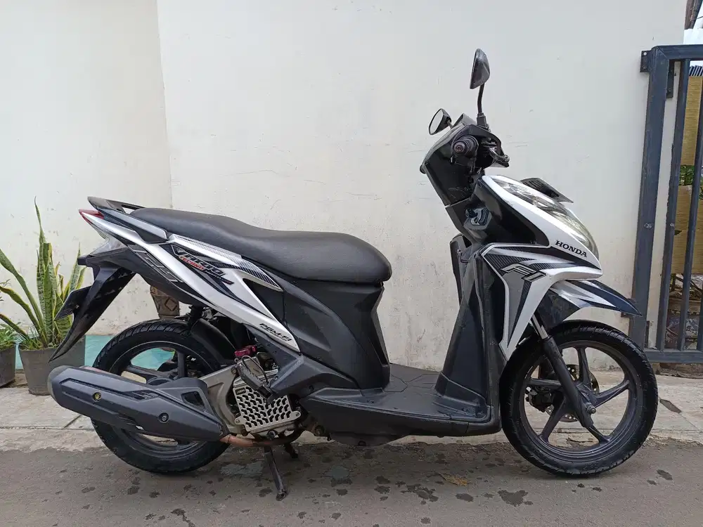 Honda vario kzr 2013 lengkap pajak hidup