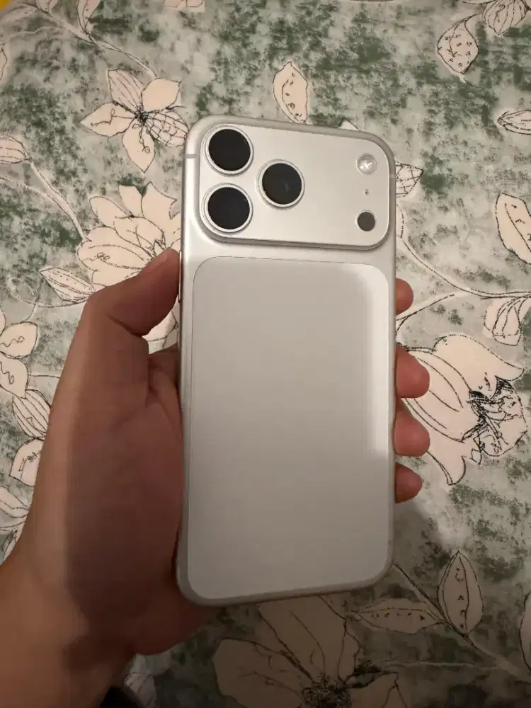 IPHONE 17 PROMAX KAYA BARU - Baru 2 bulan beli 256gb