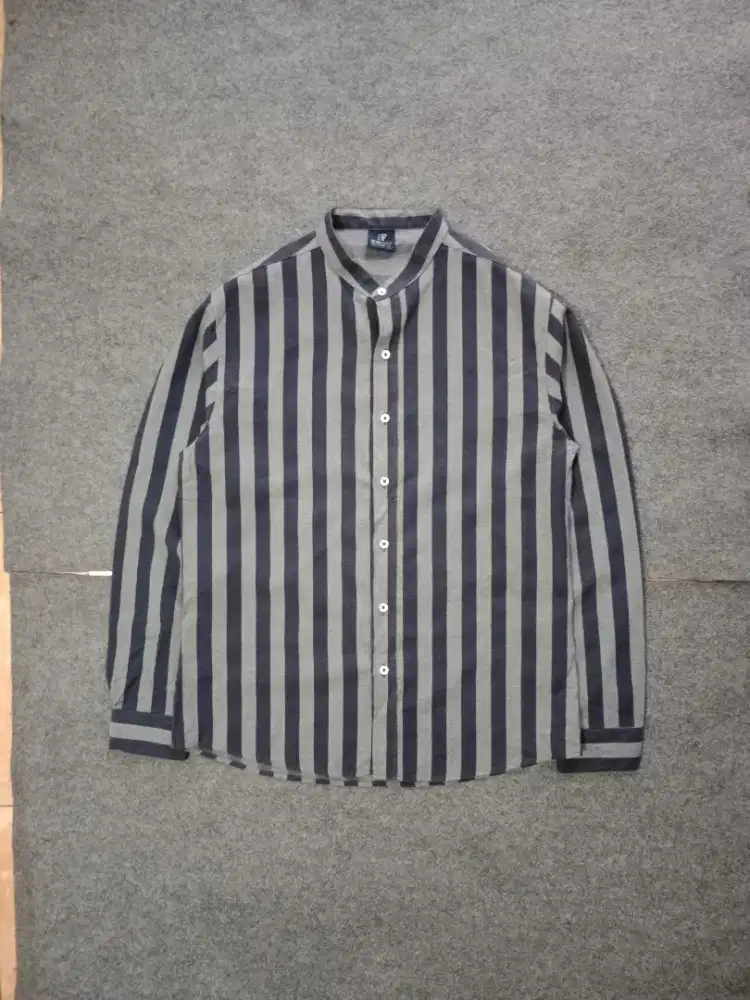 Kemeja sakur sanghai BLUEFORCE size L