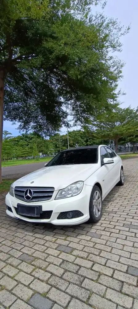 Mercedes Benz c200 w204 CGI 2011