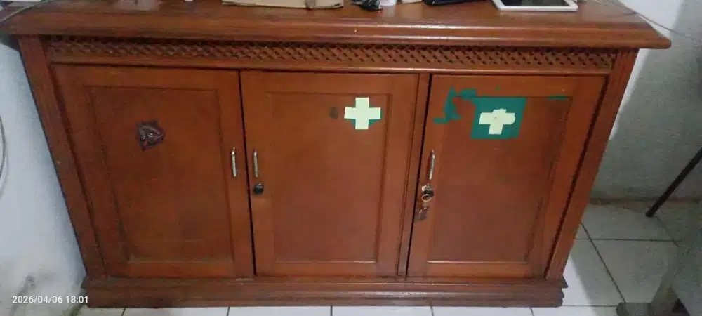 Meja jati dan meja kantor sepaket dengan kursi