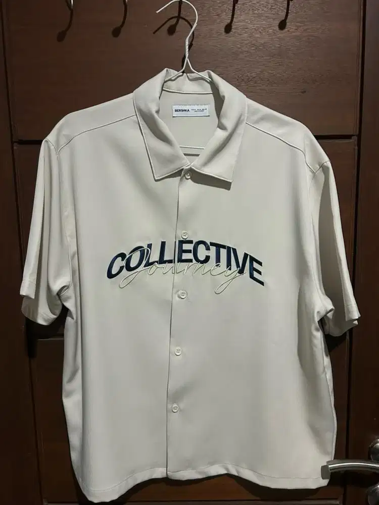 Bershka Kemeja Boxy Fit Bordir