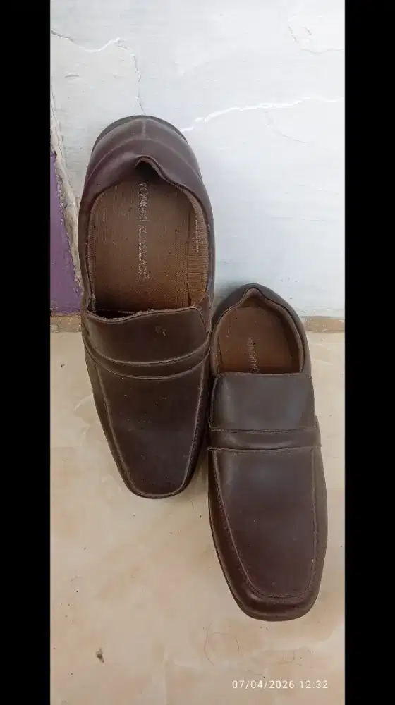 Sepatu casual yngk kmldi