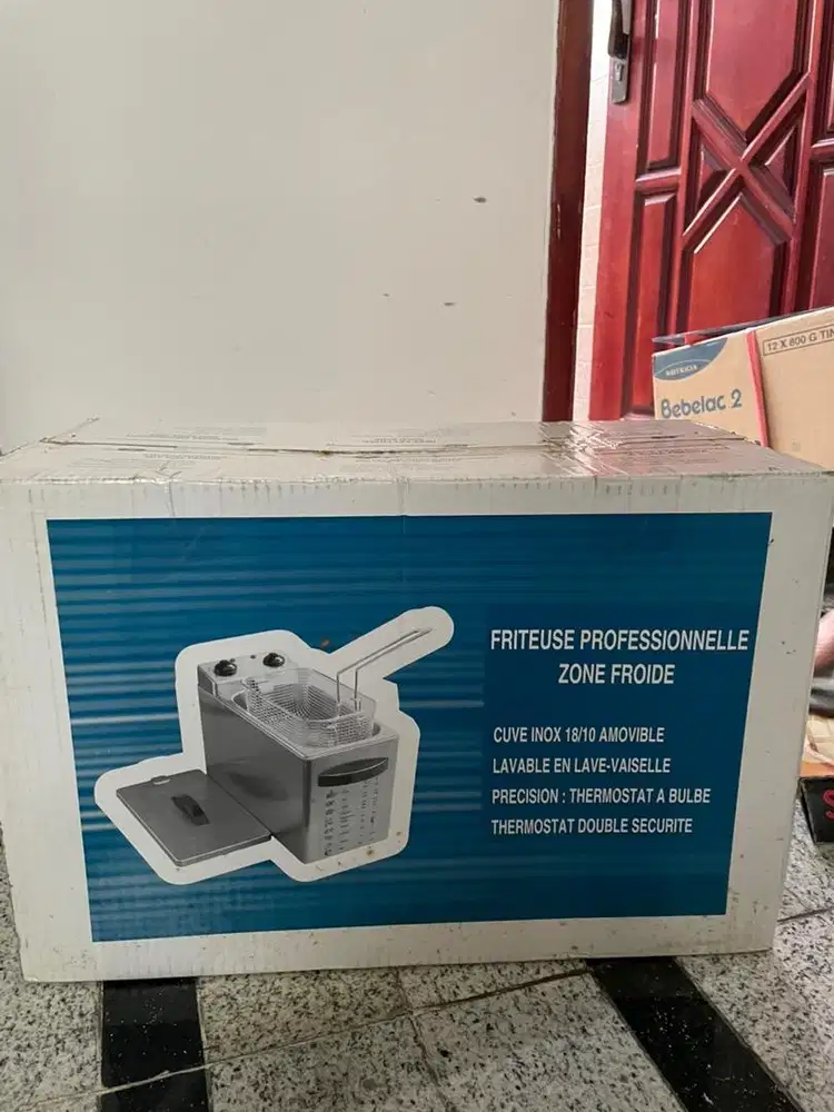 Roller girl deep fat fryer cold zone