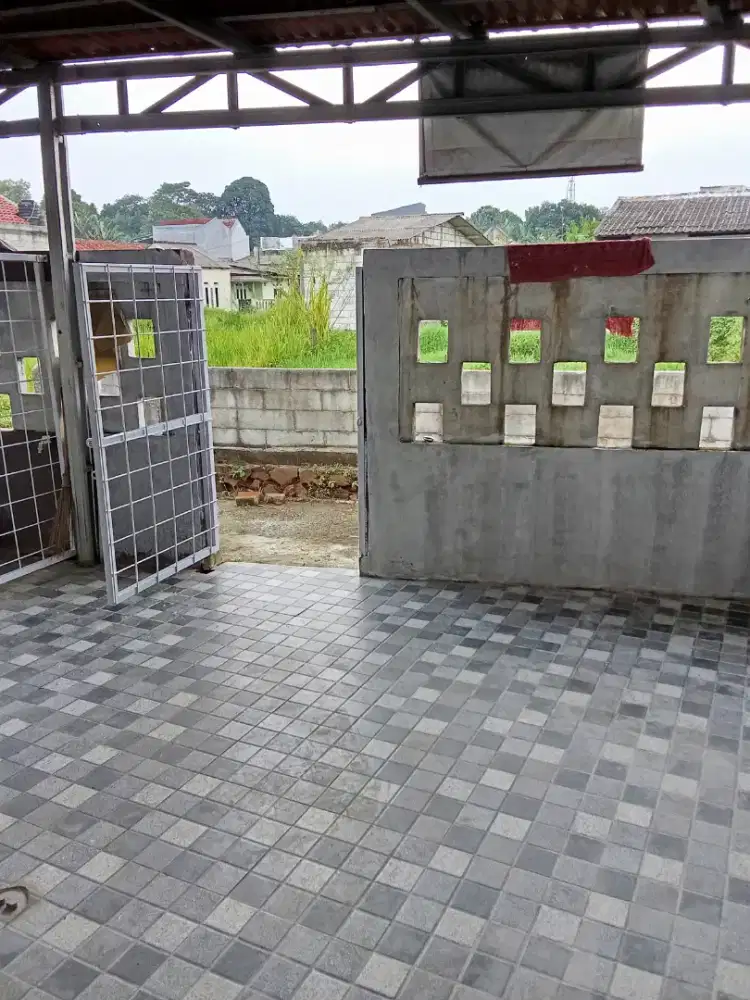 DISEWAKAN RUMAH TINGGAL