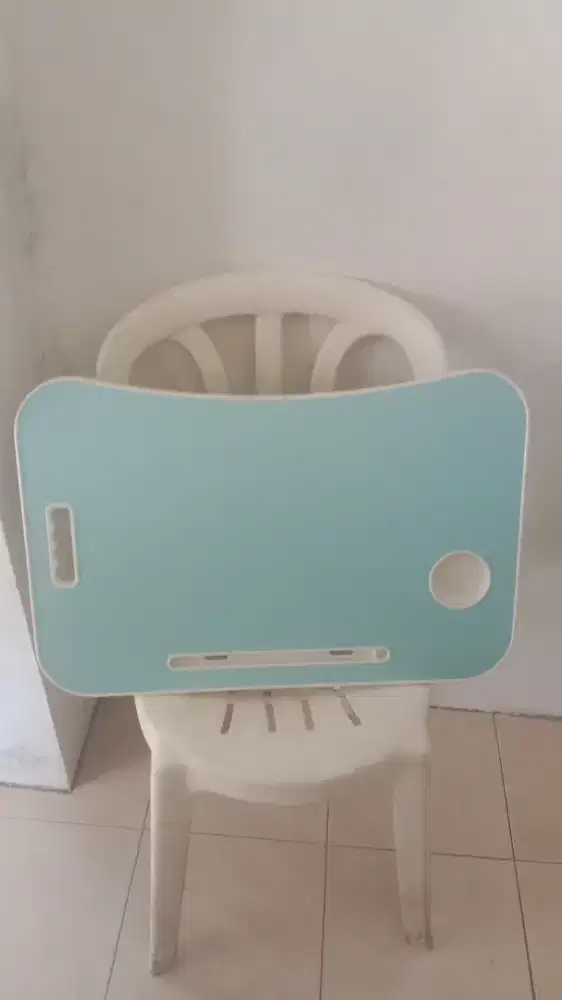 Meja Lipat Laptop dan Belajar