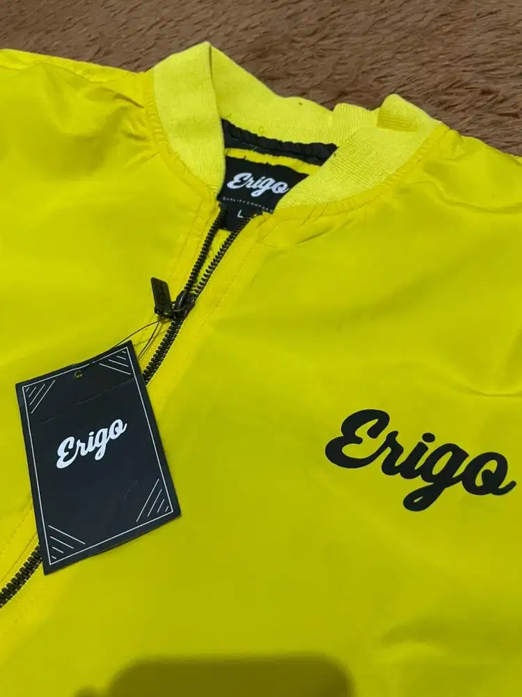 Jaket Bomber Erigo