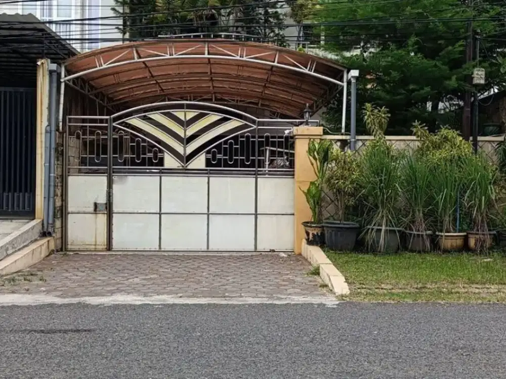 Dijual Rumah Dekat Dengan Pusat Kota Di Jl. Kalimas Barat Semarang