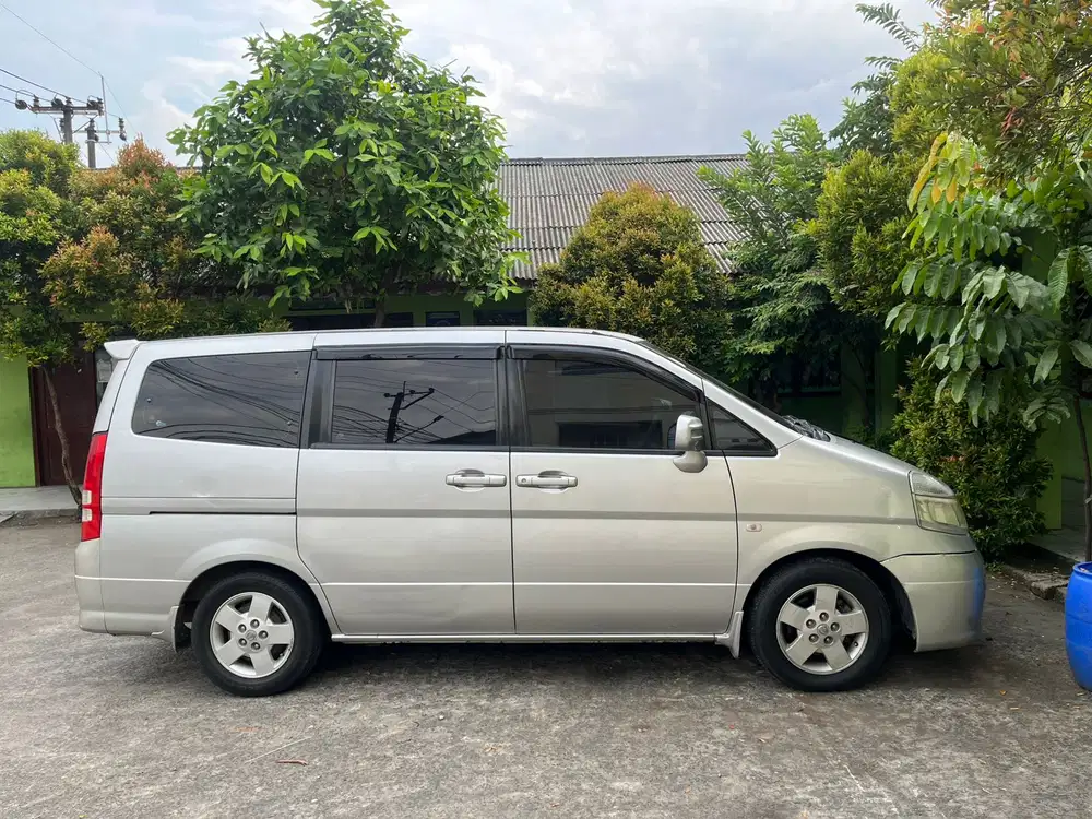 Nissan Serena 2007 Bensin