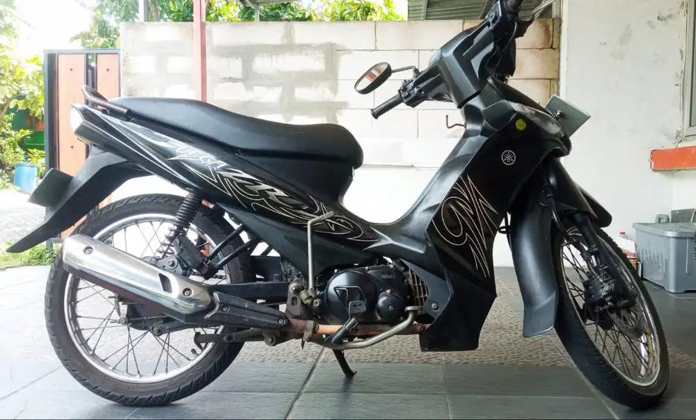 DIJUAL MOTOR YAMAHA VEGA ZR 2011