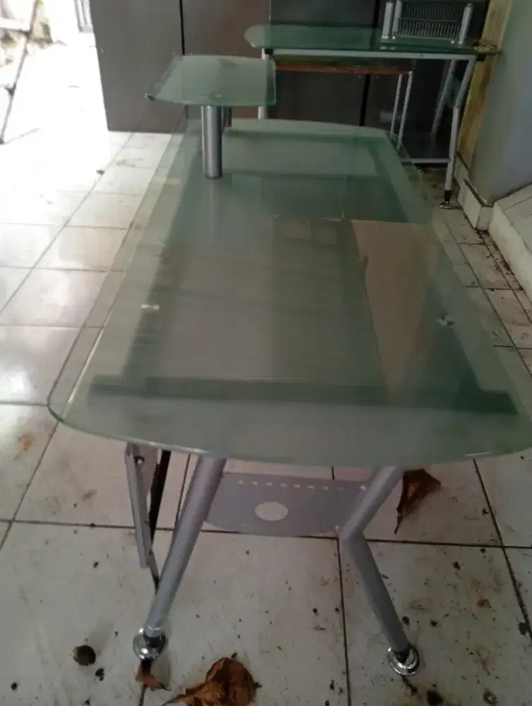 Jual mija kaca rankain besi masih bagus