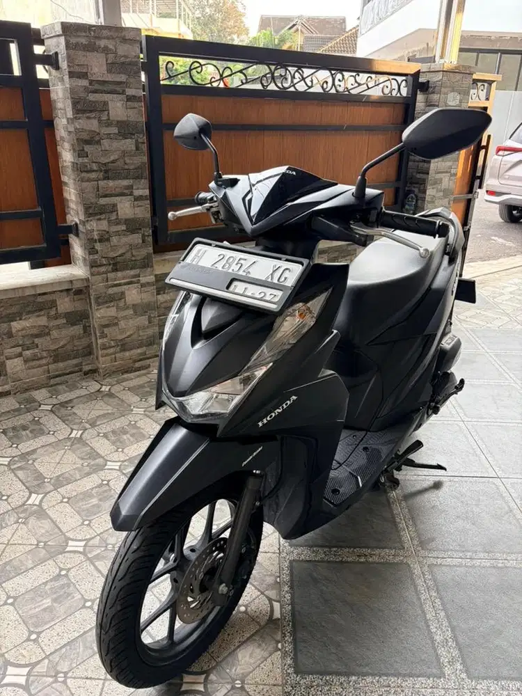 Honda Beat Deluxe Tahun 2022 Warna Hitam Dop Plat H Low KM