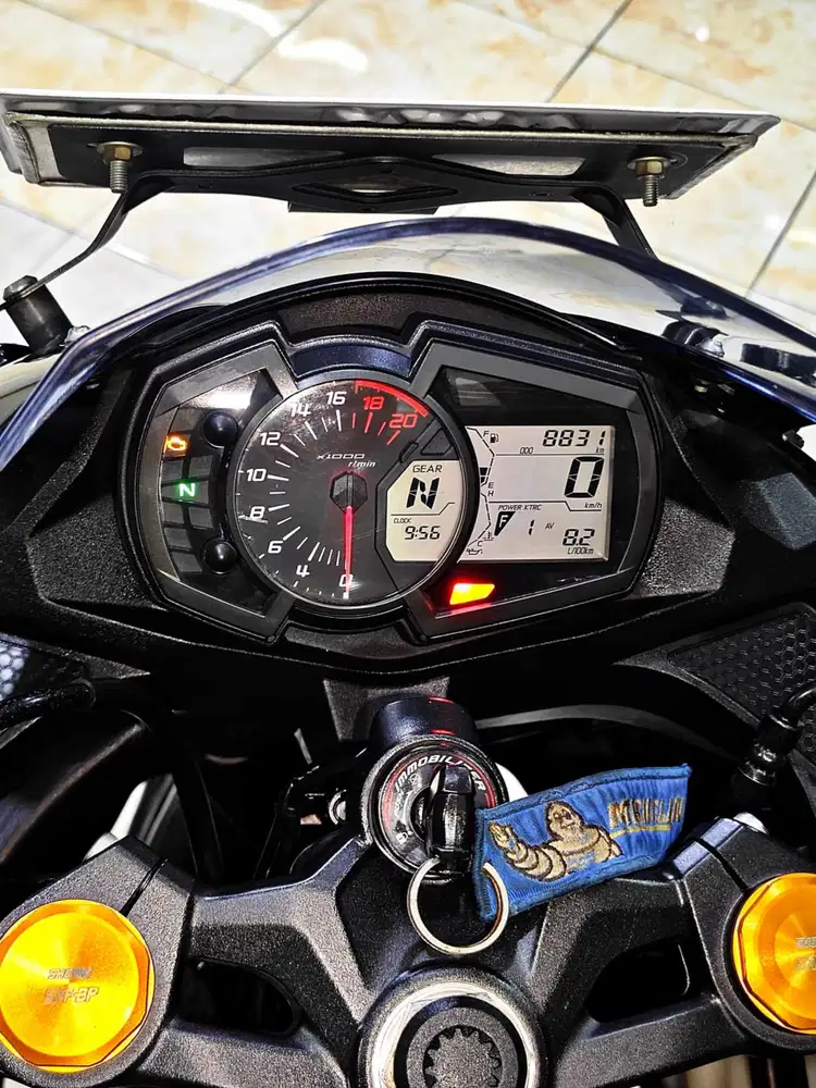 Surat panjang Kawasaki Ninja ZX25R STD NIK 2021 odo 8rb gaul