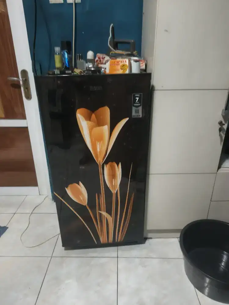 KULKAS AQR-D181 (BUNGA) FULL MULUS JUAL CEPET