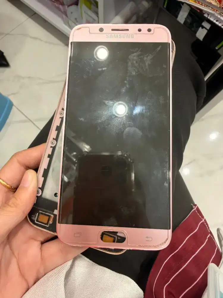 J7 pro minus seperti foto