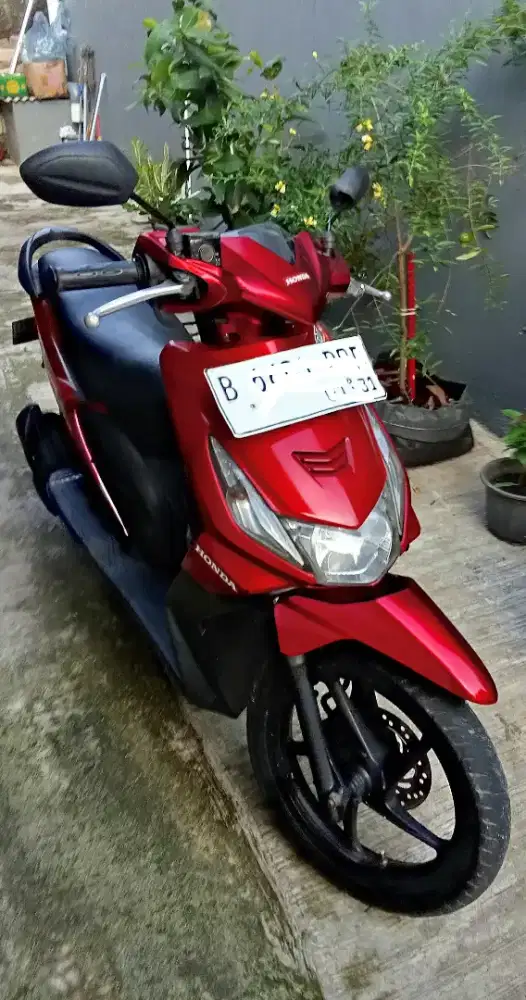 Di jual motor Honda Beat 2011