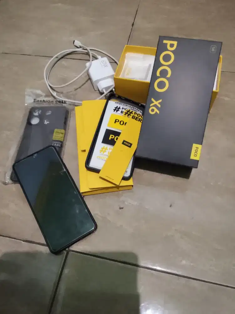 POCO X6 5G 12/256GB HITAM SECOND LIKE NEM