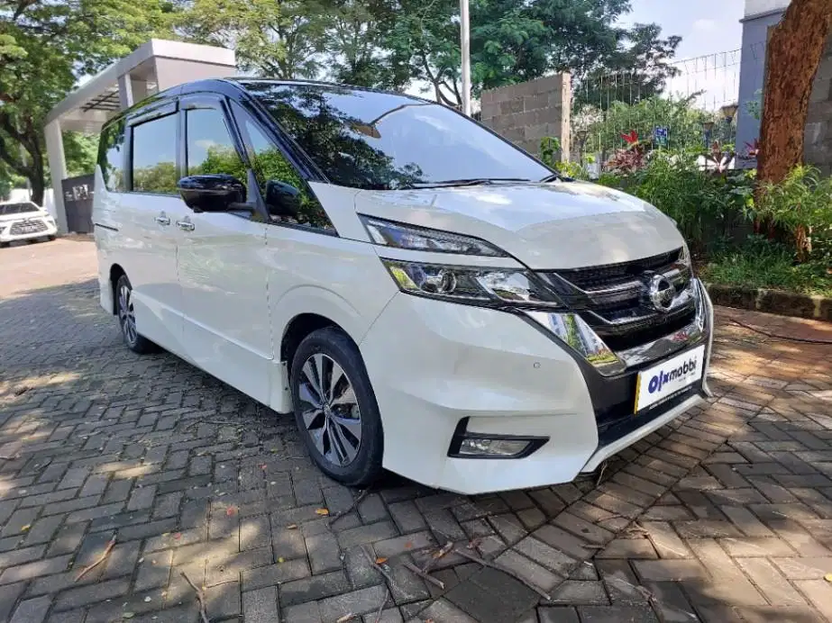 DP MURAH Nissan Serena 2.0 Highway Star Bensin-AT 2019 Putih CSRBB