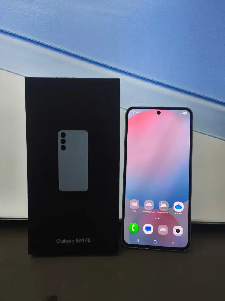 Samsung S24FE 5G 8/256 blue