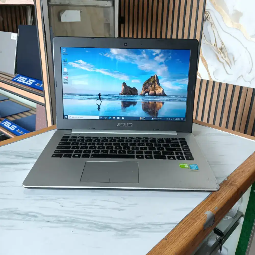 ASUS A451Lb i5-4200U ram 12Gb VGA Nvidia 2Gb