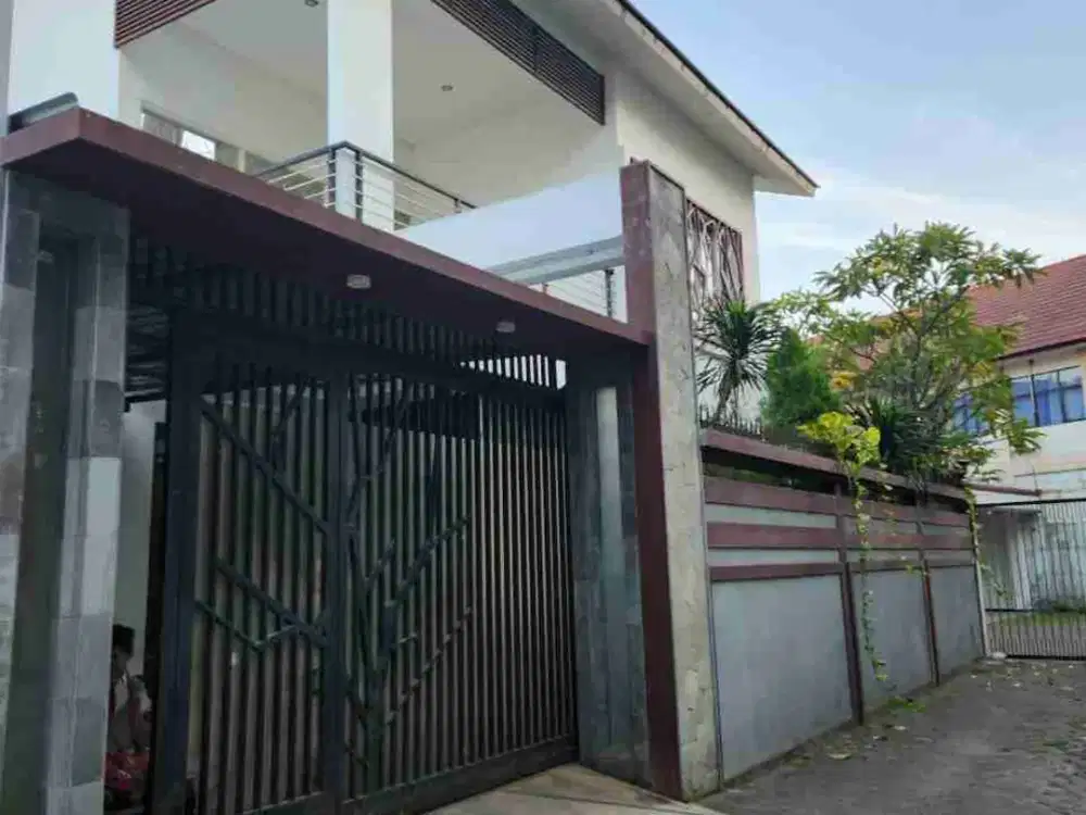 Jual rumah mewah siap huni di beringin