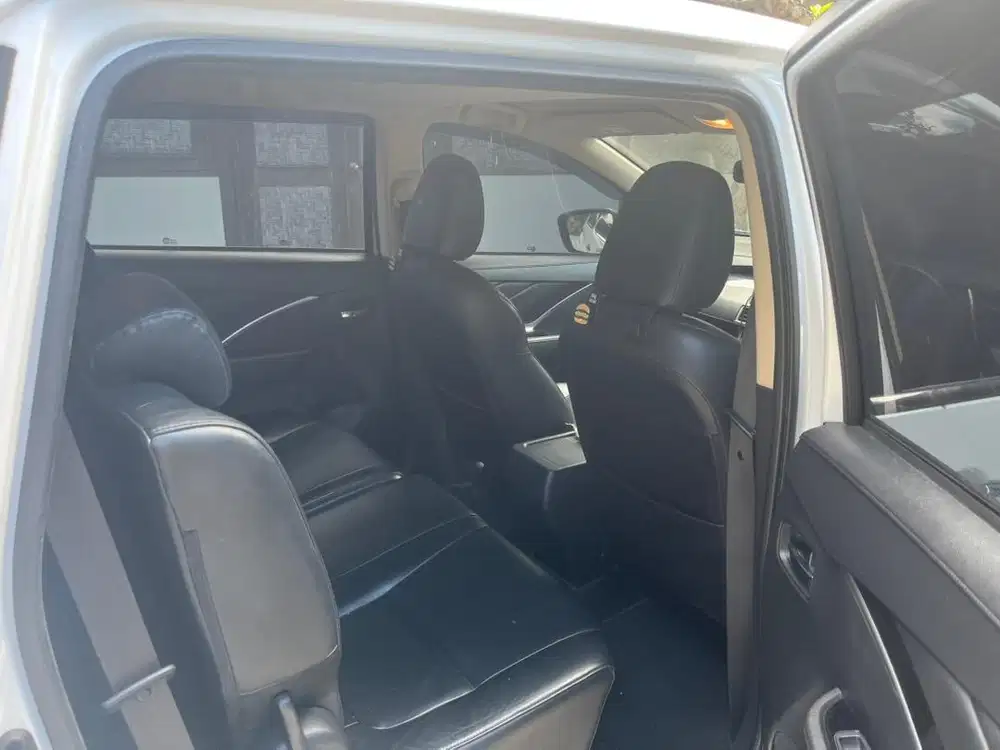 Jual Mobil Livina VL/AT