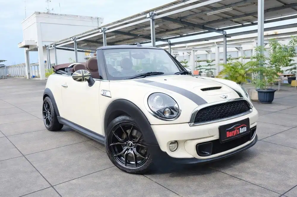Mini Cooper S Cabriolet 1.6 RARE ITEMS