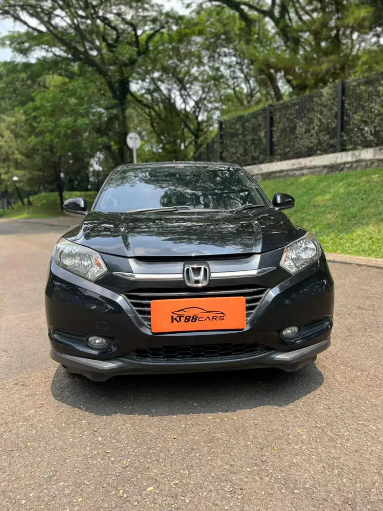 Honda HRV S 1.5 Matic - interior two tone - Good Condition!!!