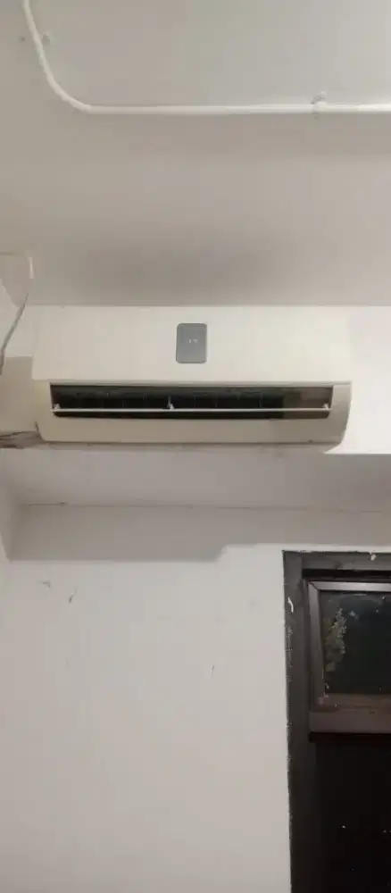AC Midea 1/2pk ori