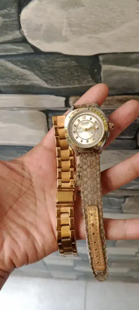 Coach jam tangan