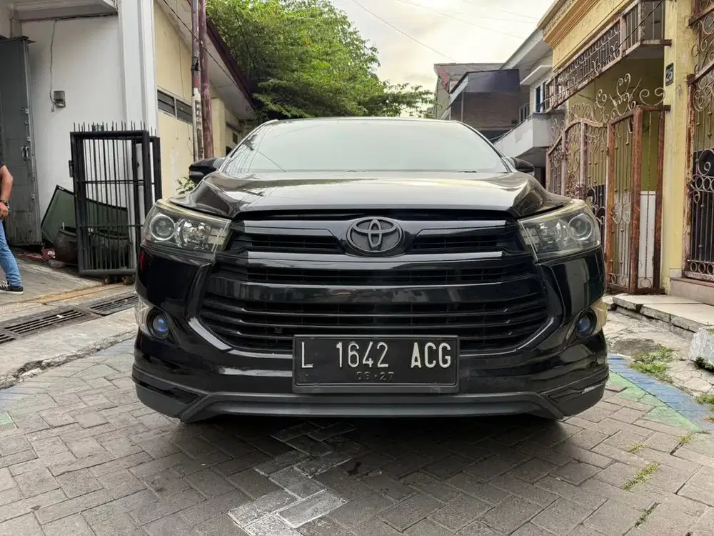 TOYOTA INNOVA VENTURER 2.0 BENSIN MATIC 2017