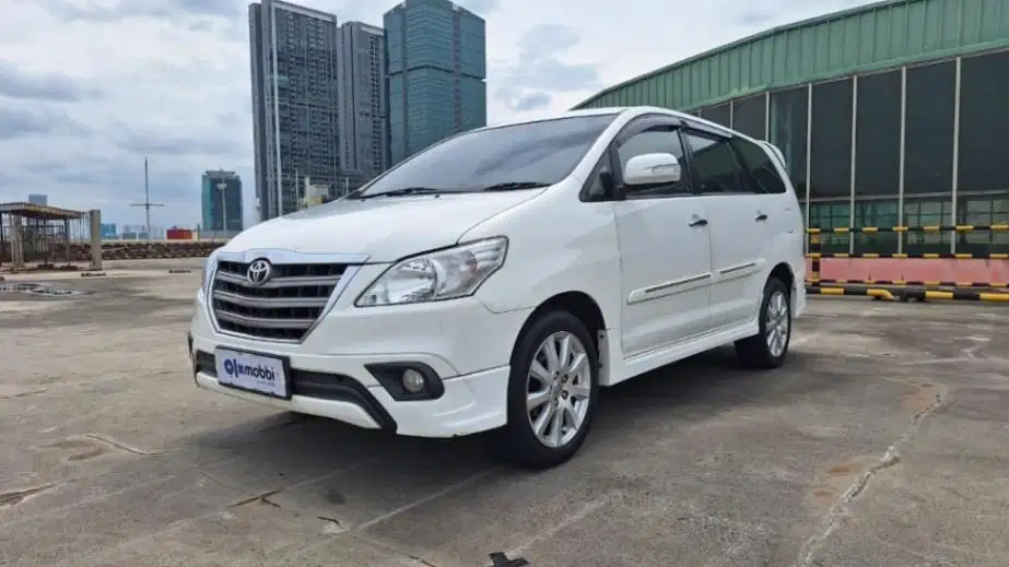 Toyota Kijang Innova 2.0 G Luxury Bensin-AT 2015