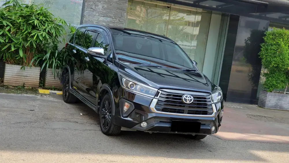 [ LOW KM ] Toyota Innova Reborn Venturer 2.4 Diesel AT 2020/2021