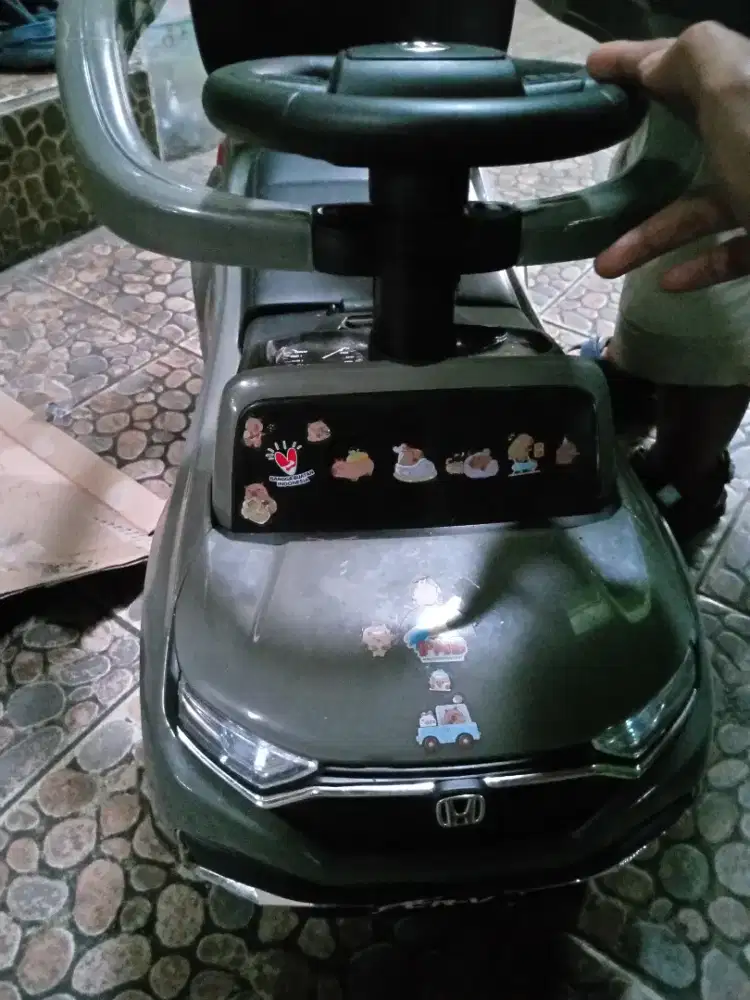 Jual mainan anak mobilan CRV kondisi Masih bagusss
