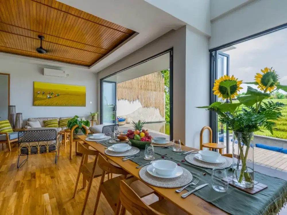 Dijual Villa komplek di Pererenan canggu