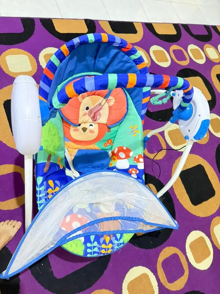 Bouncer kursi goyang