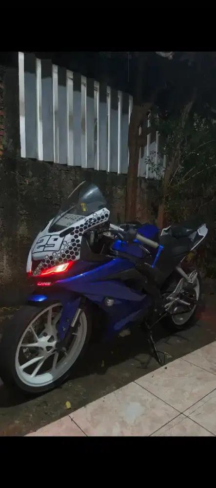 JUAL YAMAHA R15 V3 2017 LENGKAP