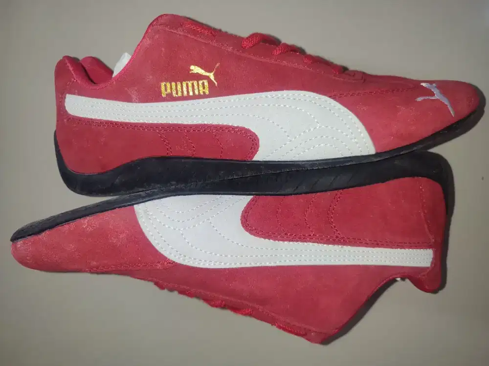 Sepatu Speedcat merah