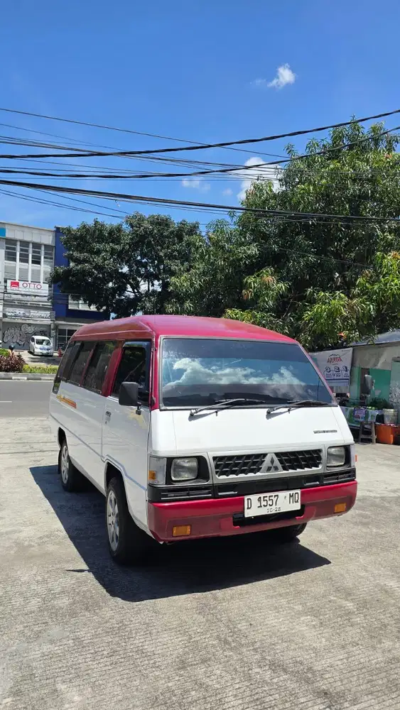 Mitsubishi Colt L300 Minibus 1987