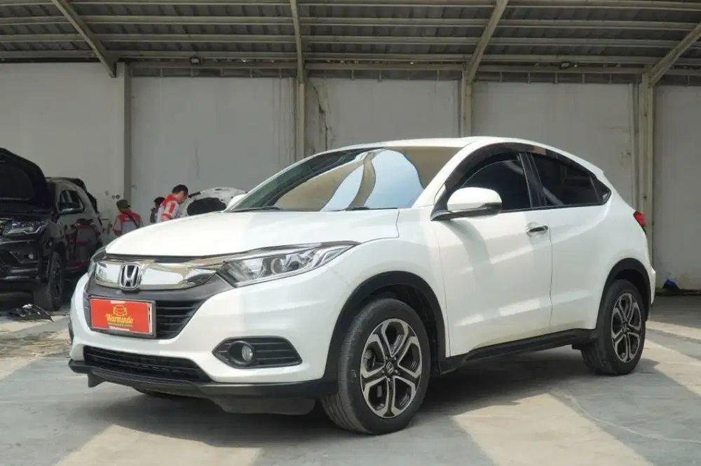 Honda HRV 1.5 E CVT tahun 2018 Putih HR-V Matic AT DP minim 36 juta