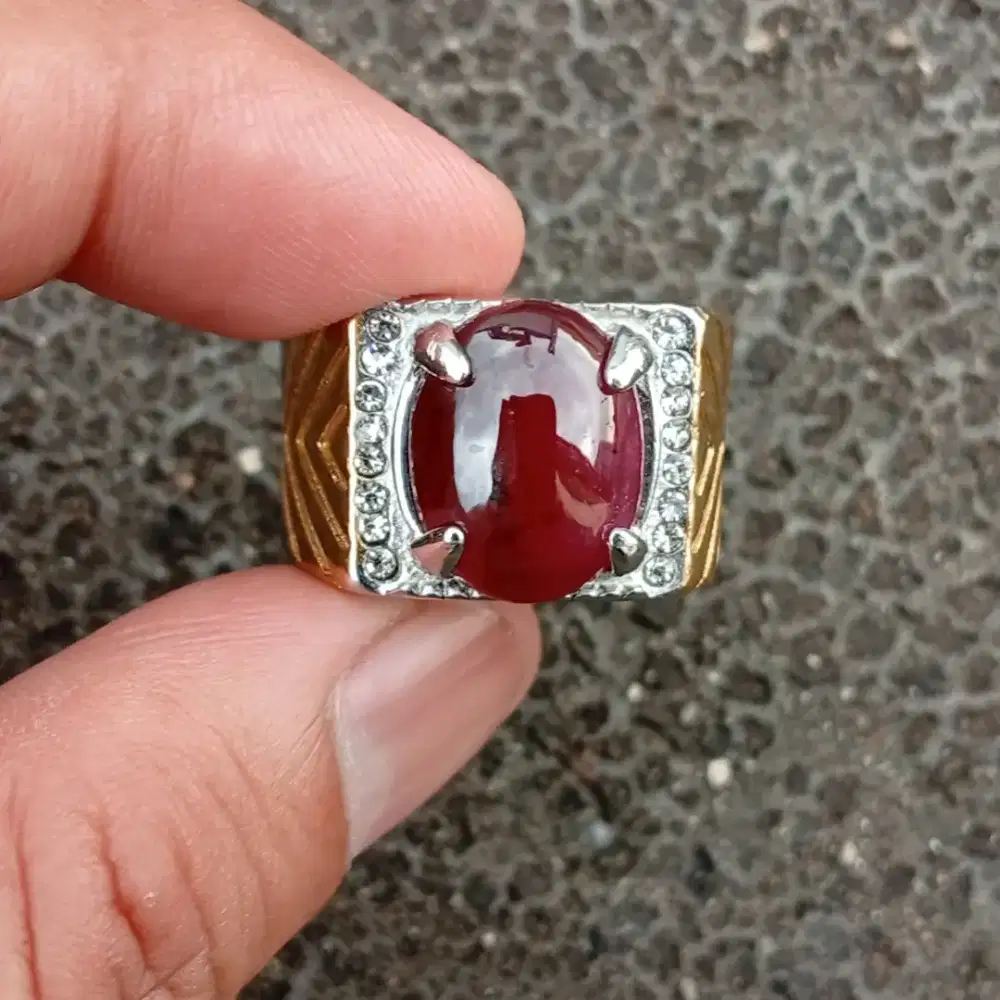Natural Ruby Hc 10.8 ct ring Titanium Super
