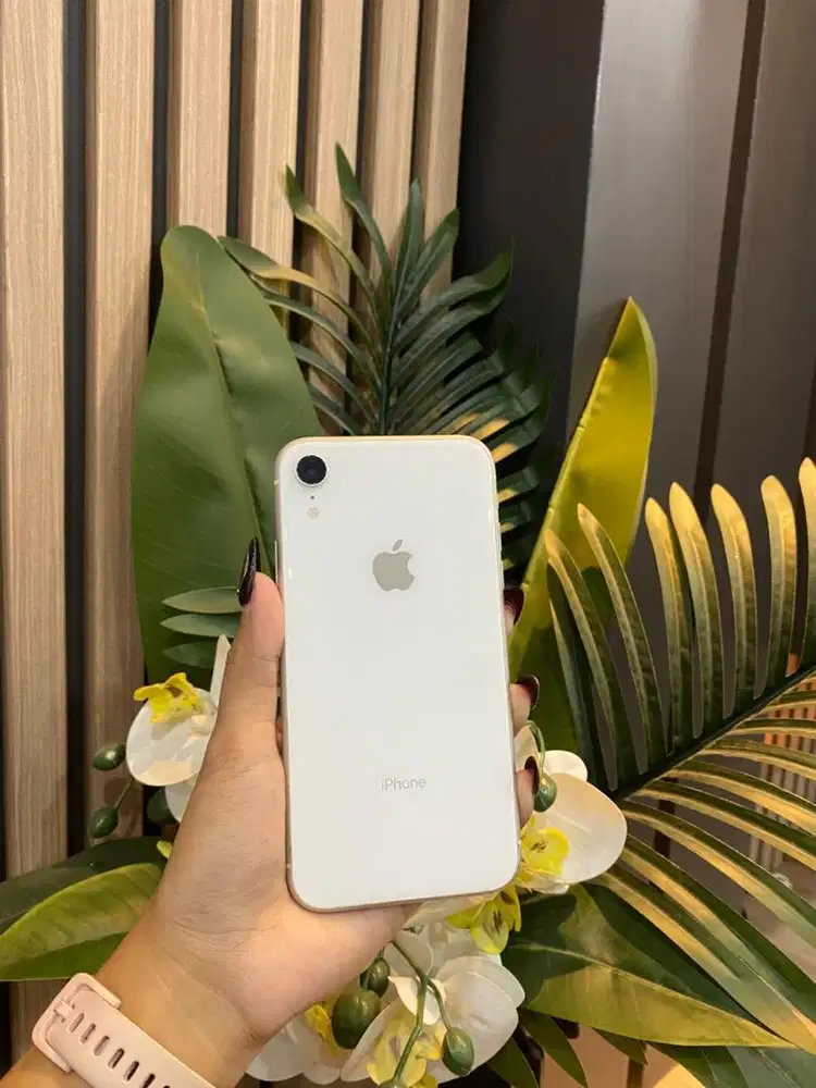 sec inter xr 64gb white