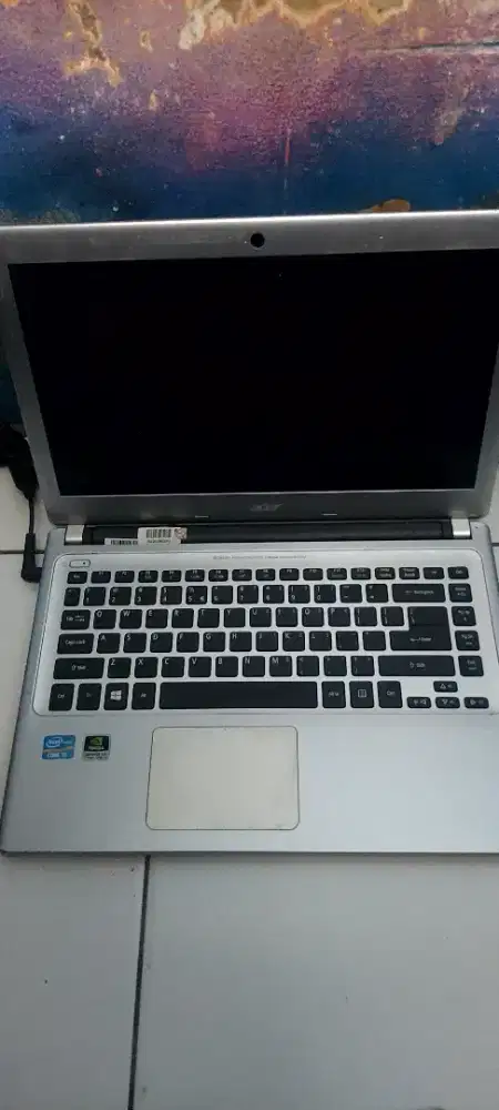Laptop Acer Aspire V5-471G / Core I3 / Dual VGA