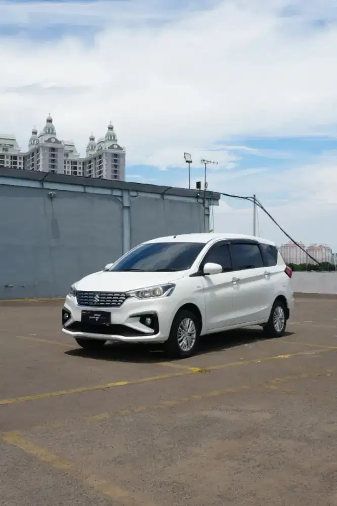 Suzuki Ertiga Gx At 2018 Super low Km 30 rb Tgn 1 dari bru