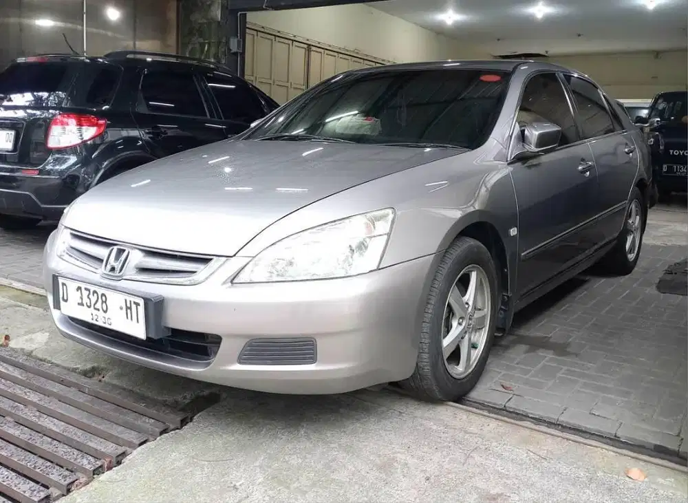 Honda ACCORD VTIL 2.4 AT 2005 LowKM 80rb ISTIMEWA BANDUNG