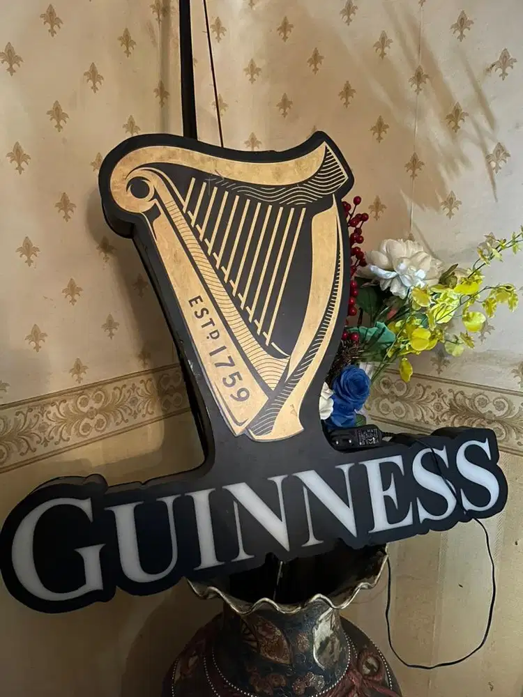 Lampu reklame vintage ukuran 70 cm