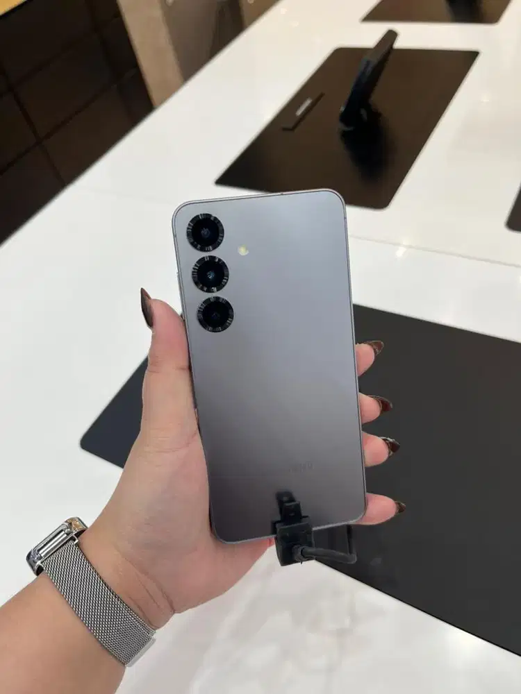 Samsung galaxy s25 basic