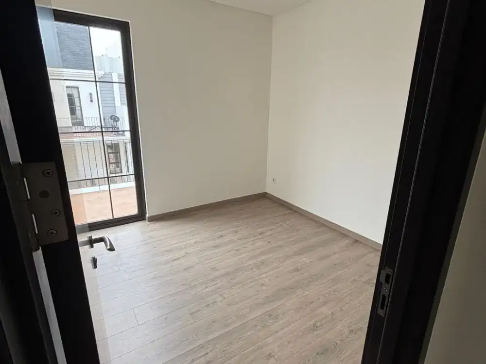 Rumah Nyaman Siap Huni di Maison De Wisteria Metland, Jakarta