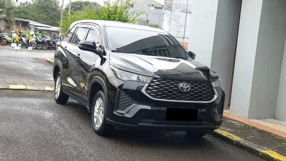 [ LOW KM 8RB ] Toyota Zenix 2.0 G Hybrid CVT AT 2024/2025