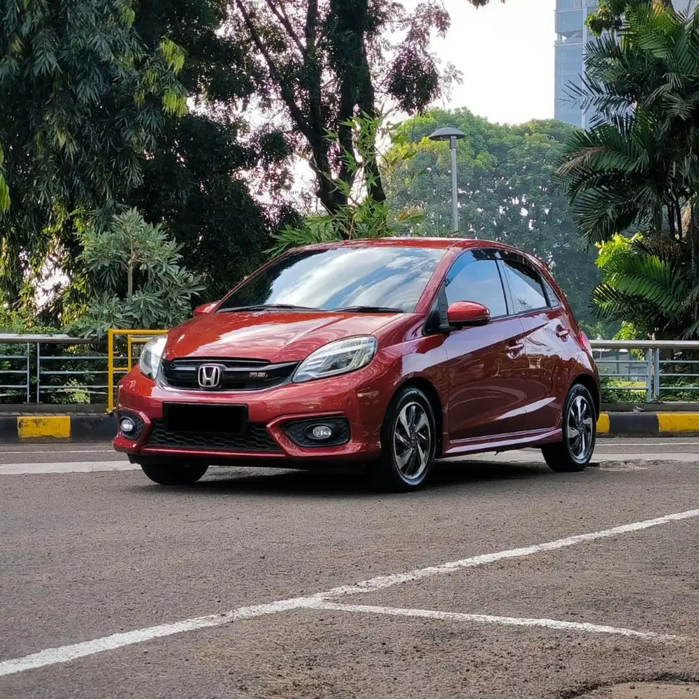 Honda Brio RS 1.2 cvt matic tahun 2018 Merah